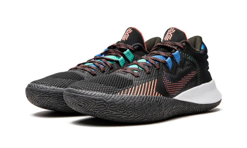 Nike Basketball Kyrie Flytrap V